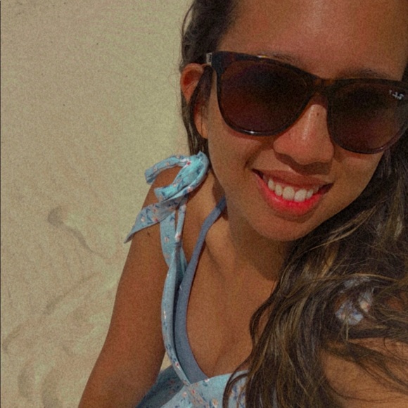 Meet your Posher, Valerie - Picture 1 of 1